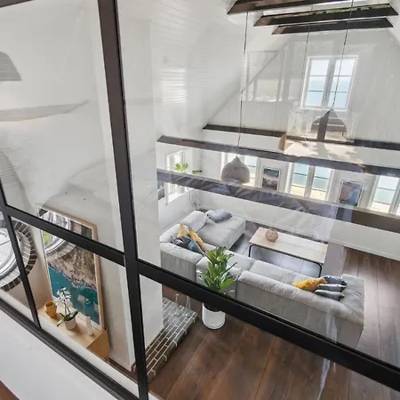 4 Bedroom In בית נופש הסלה