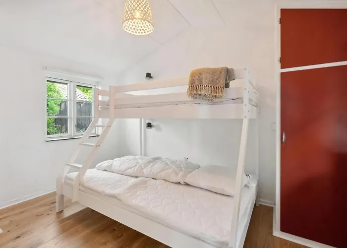 Semesterbostad 4 Bedroom In